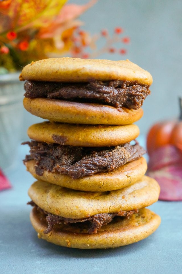 Pumpkin Pie Cookie Sandwiches with Chocolate Cinnamon Filling (Gluten Free, Vegan, Paleo, Refined Sugar Free)