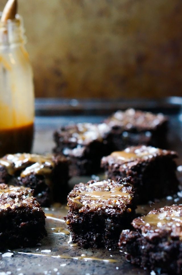 Healthy Salted Caramel Brownies + 10 Awesome Recipes for New Year's Eve