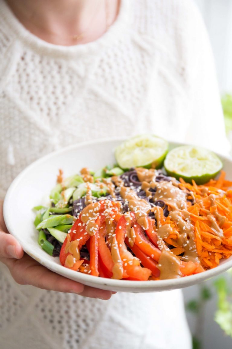 Quick & Easy Healthy Peanut Noodles (Gluten Free, Vegan) Liz Moody