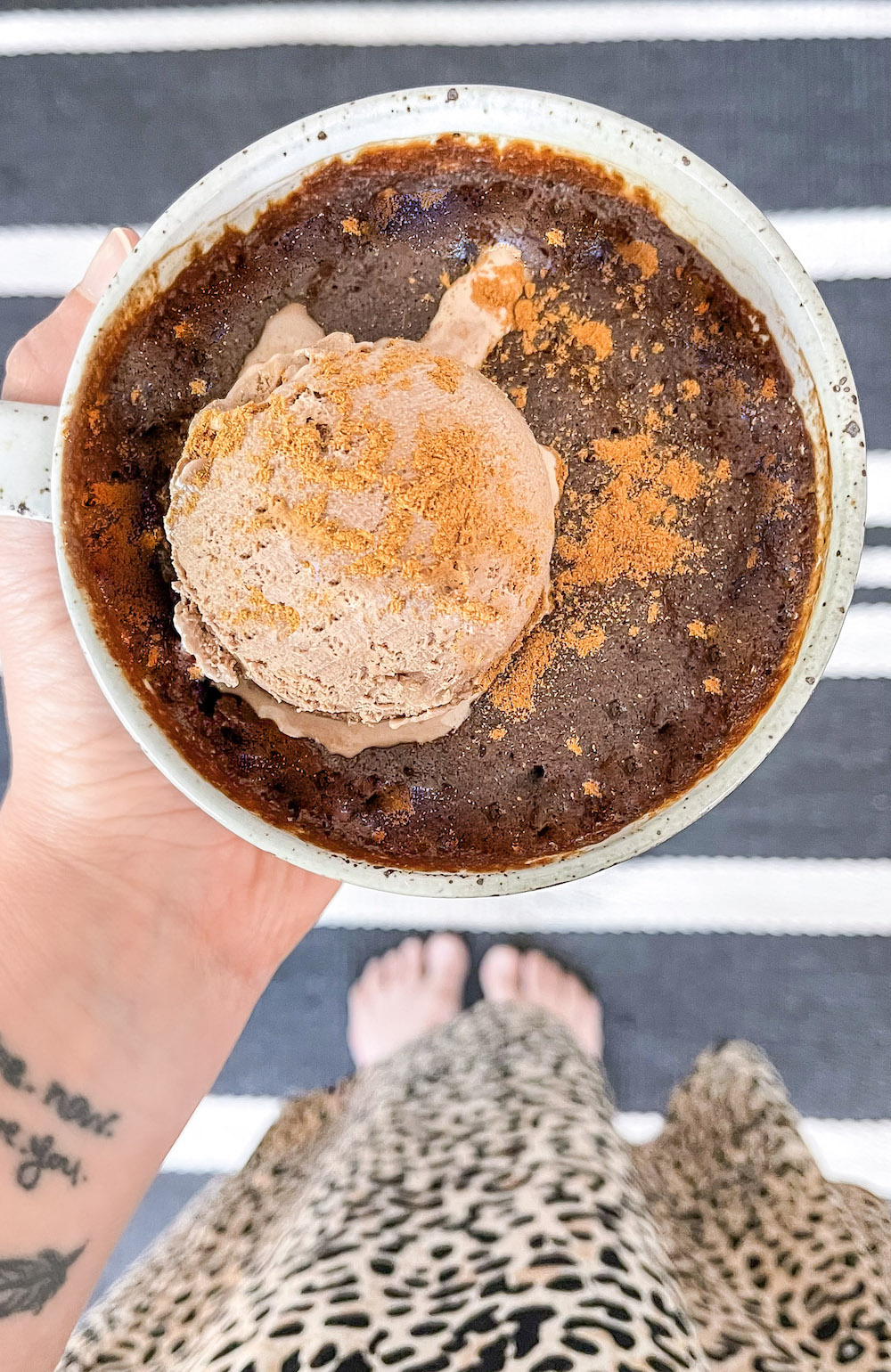 hot chocolate mug cake