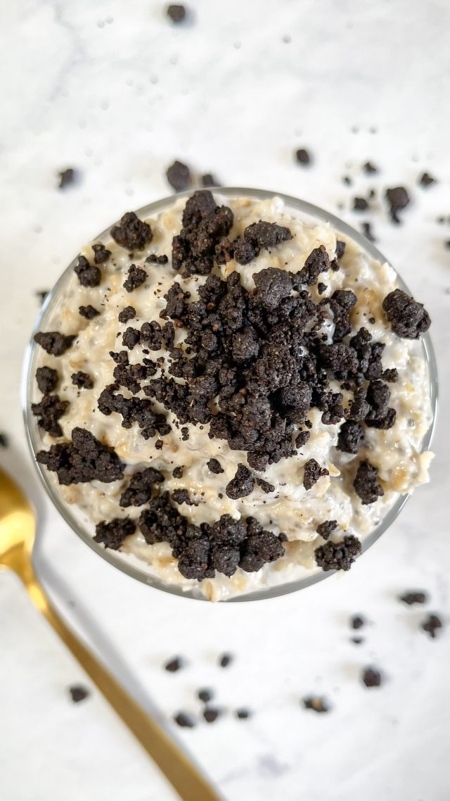 Super Easy Cookies and Cream Overnight Oats (Gluten-Free, Dairy-Free)