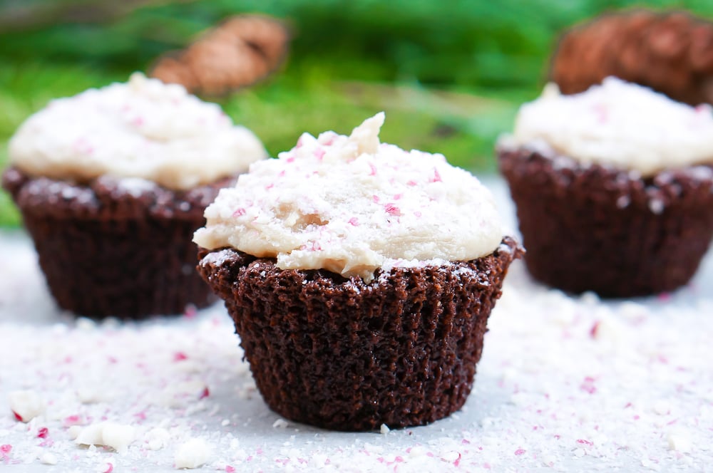 healthy chocolate peppermint cupcakes