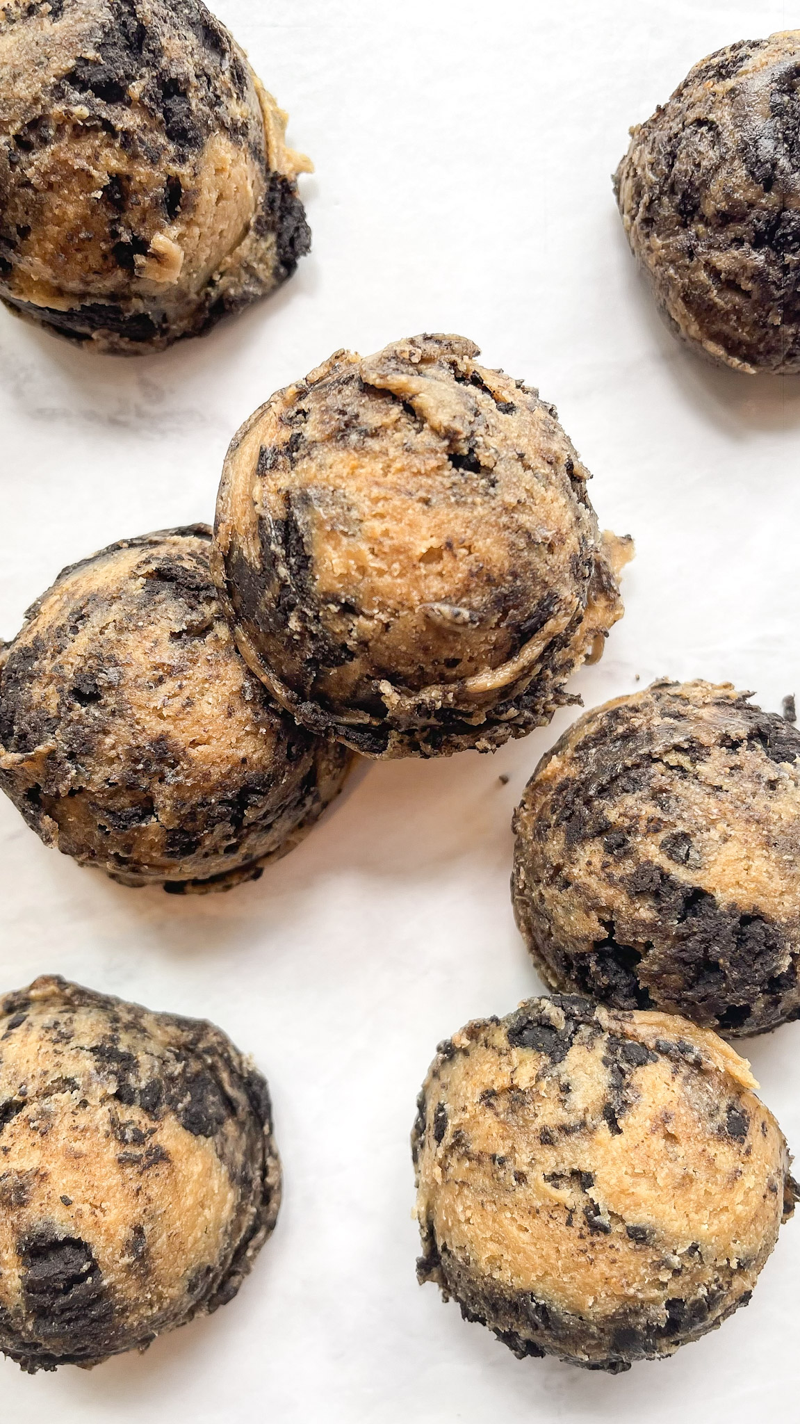 cookies and cream cookie dough bites