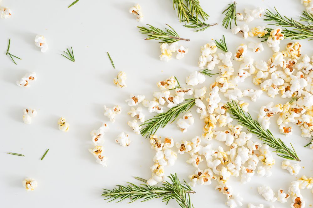 CheesyRosemaryPopcorn-4