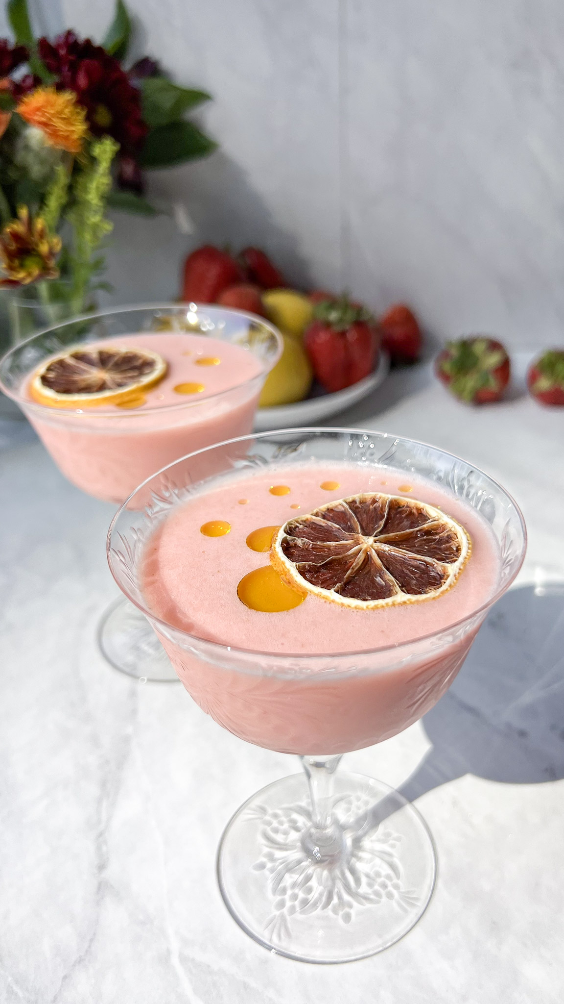 CREAMY OLIVE OIL STRAWBERRY LEMON COLLAGEN MOCKTAIL